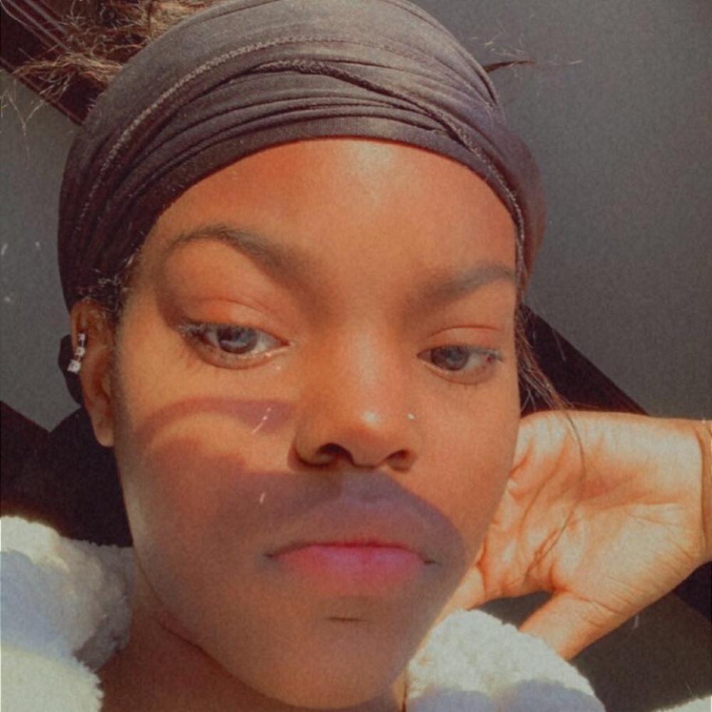 Meet your Posher, Nyeisha